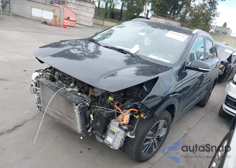 2021 Kia Niro Plug-In Hybrid Ex Premium z USA, uszkodzony, nr VIN KNDCC3LDXM5473935